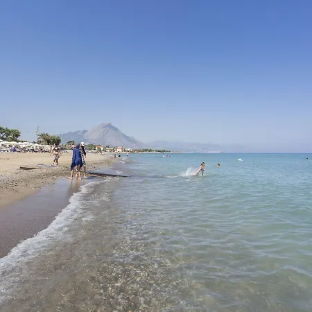 Grand Palladium Sicilia & קמפופליצ'ה די רוצ'לה