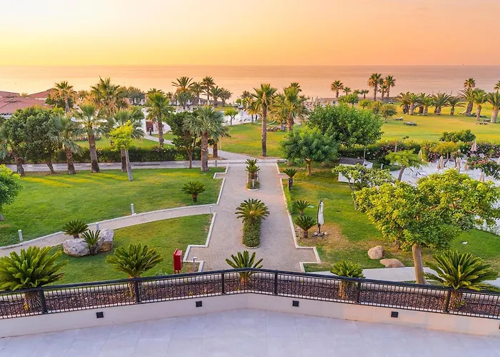 Grand Palladium Sicilia & Resort 5*